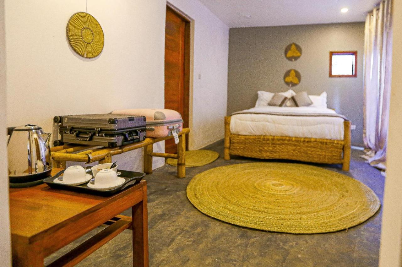 Mbugwe Lodge Arusha Buitenkant foto