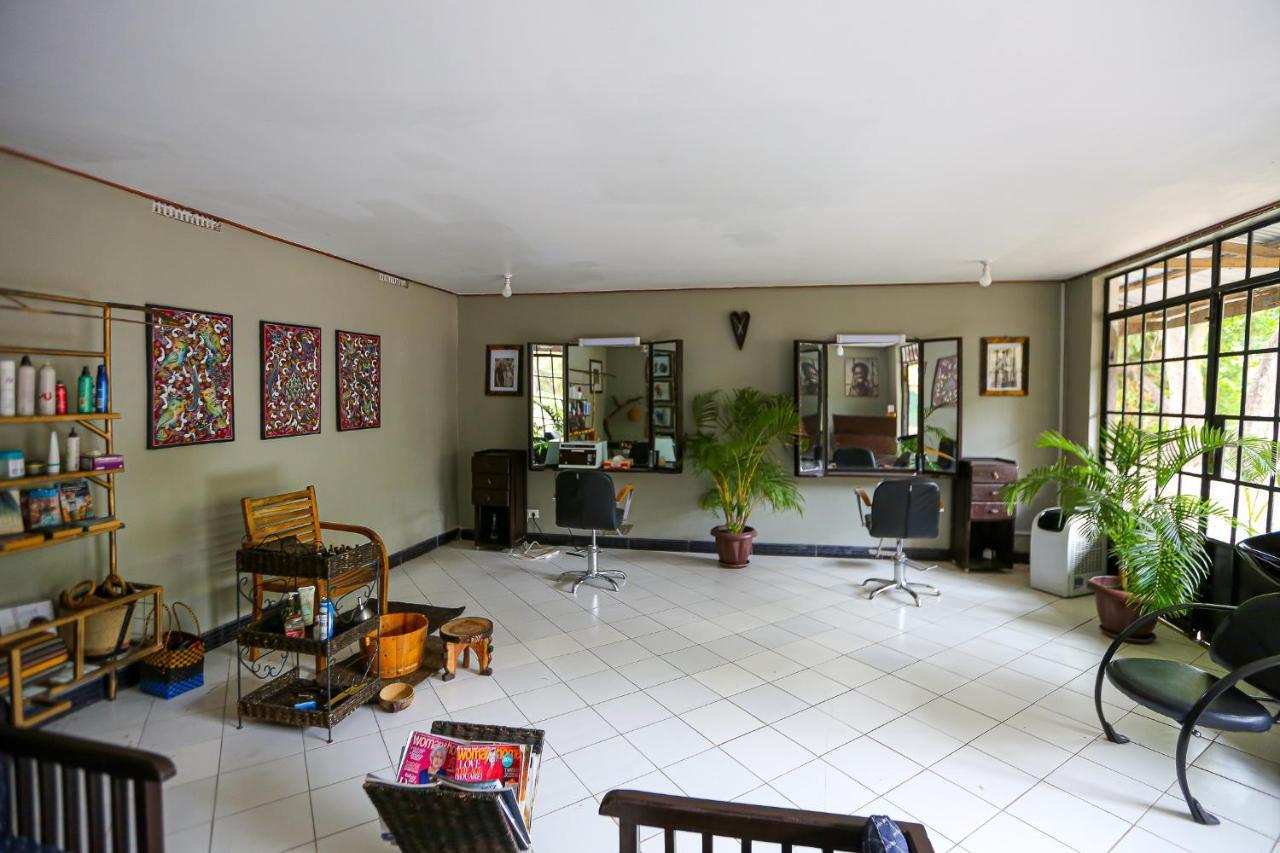 Mbugwe Lodge Arusha Buitenkant foto