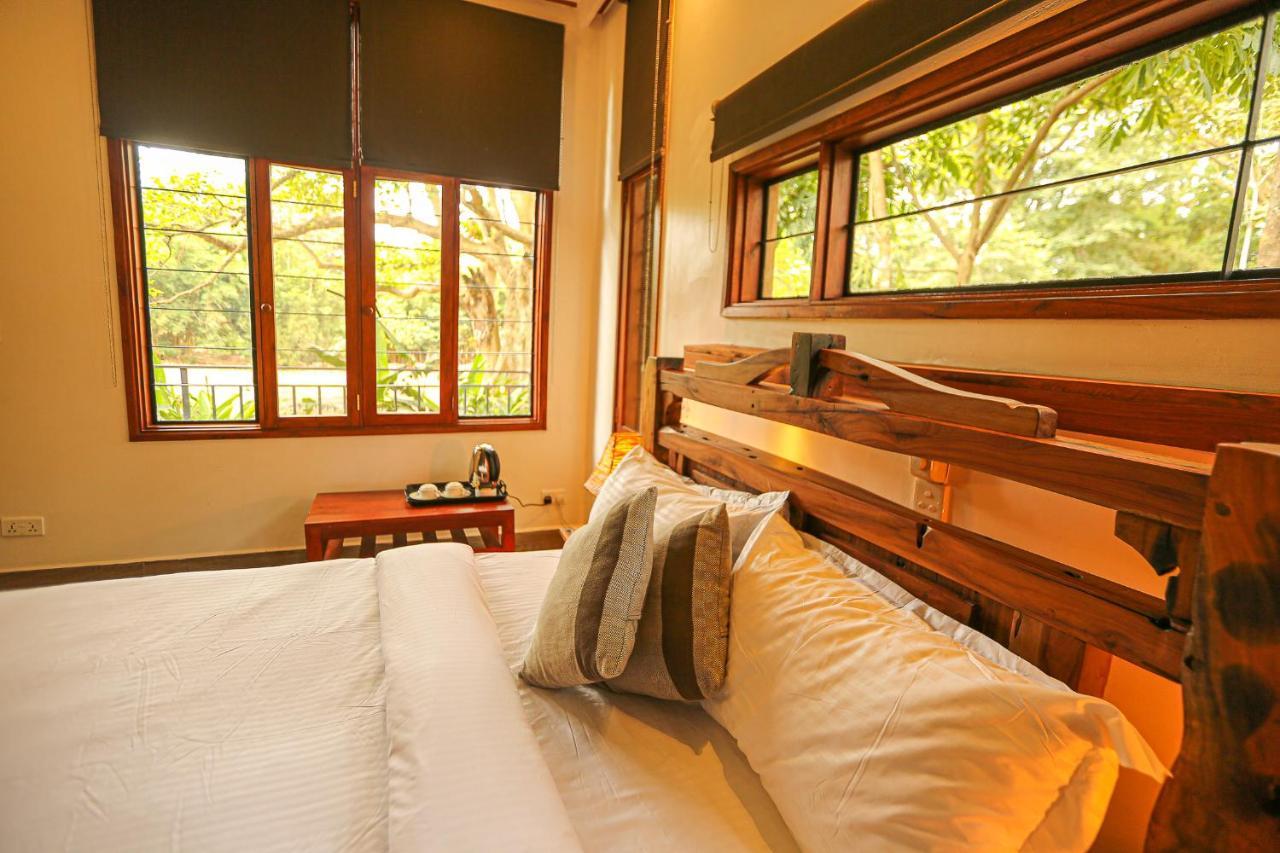 Mbugwe Lodge Arusha Buitenkant foto